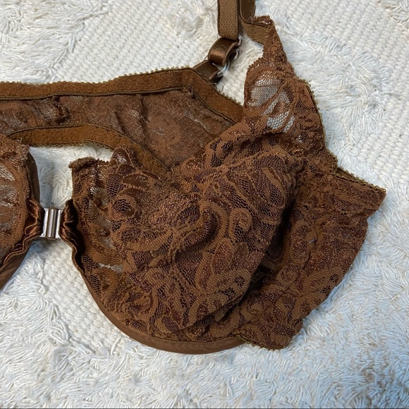 Christian Dior vintage lace bra 32 B - Picture 3 of 14